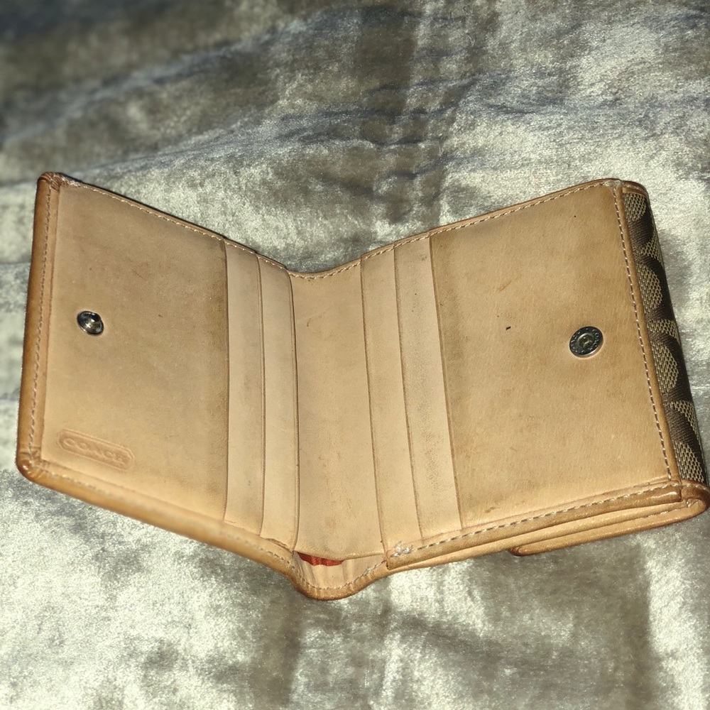 Coach Wallet - Picture 2 of 2